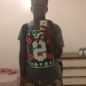 Meet your Posher, Jonathan